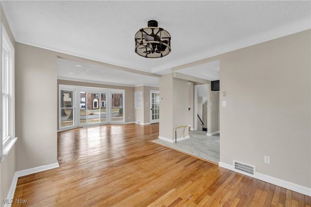 16716 Invermere Avenue, Cleveland, OH 44128