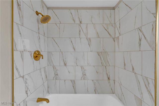 16716 Invermere Avenue, Cleveland, OH 44128