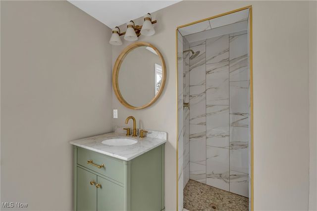 16716 Invermere Avenue, Cleveland, OH 44128