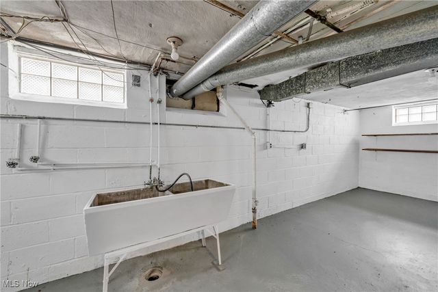 16716 Invermere Avenue, Cleveland, OH 44128