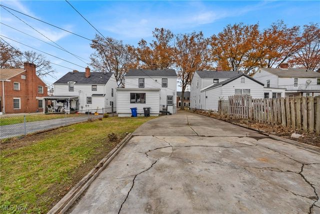 16716 Invermere Avenue, Cleveland, OH 44128