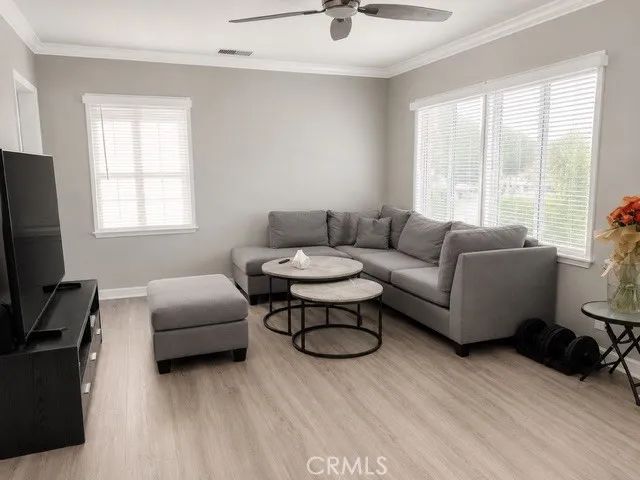 7662 Paso Robles Avenue, Van Nuys, CA 91406
