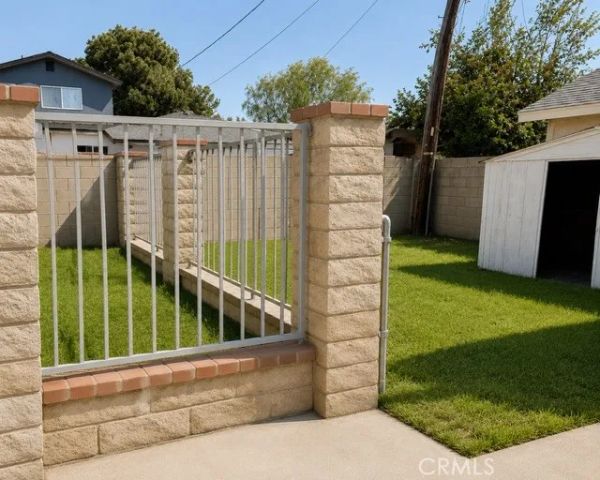 7662 Paso Robles Avenue, Van Nuys, CA 91406