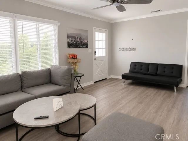 7662 Paso Robles Avenue, Van Nuys, CA 91406