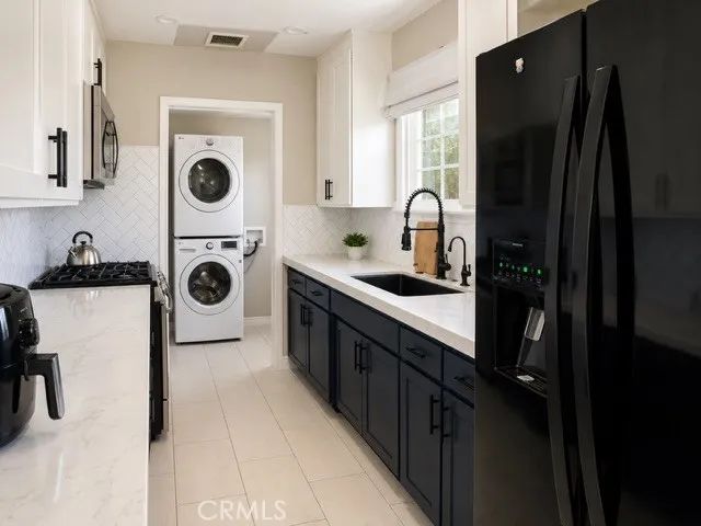 7662 Paso Robles Avenue, Van Nuys, CA 91406