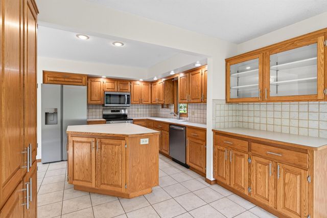 11508 Galtier Drive, Burnsville, MN 55337