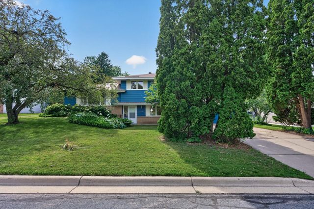 11508 Galtier Drive, Burnsville, MN 55337