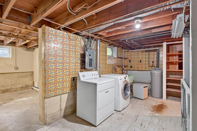 11508 Galtier Drive, Burnsville, MN 55337