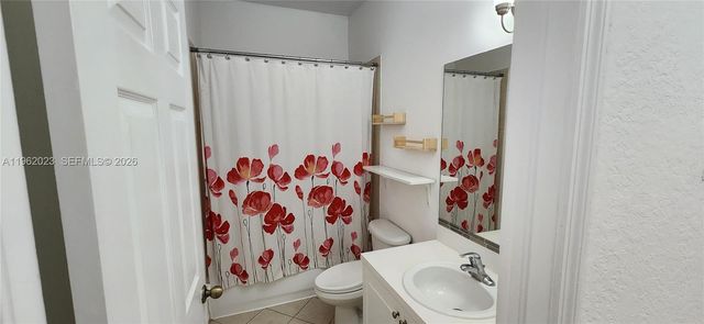 8909 SW 225th Ter, Cutler Bay, FL 33190