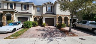 8909 SW 225th Ter, Cutler Bay, FL 33190