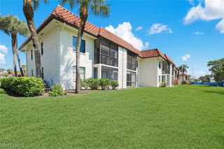 4338 27th CT SW 104, Naples, FL 34116