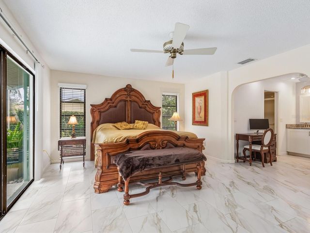 4725 GREENCROFT ROAD, Sarasota, FL 34235