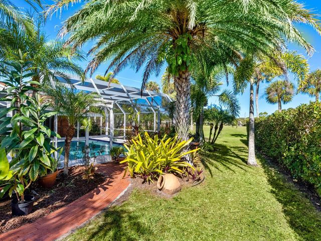 4725 GREENCROFT ROAD, Sarasota, FL 34235