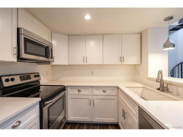 4943 S Carson St 207, Aurora, CO 80015