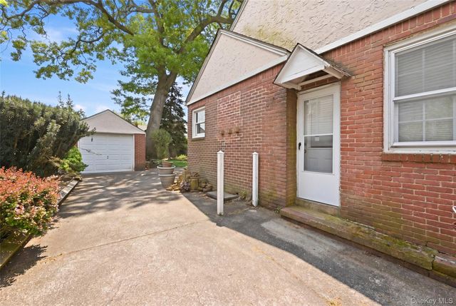 333 Jackson Avenue, West Hempstead, NY 11552