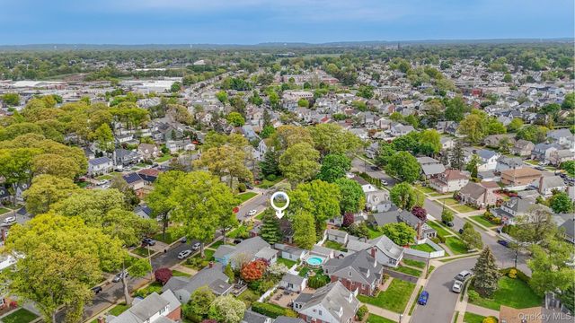 333 Jackson Avenue, West Hempstead, NY 11552