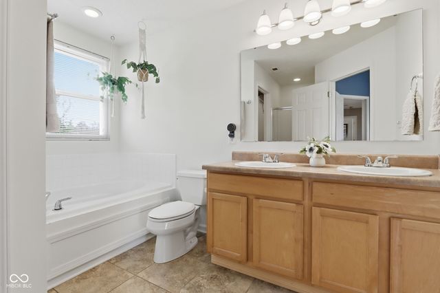 4137 Hennessey Drive, Plainfield, IN 46168