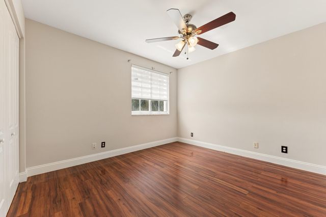 113 Canterbury Place, Royal Palm Beach, FL 33414