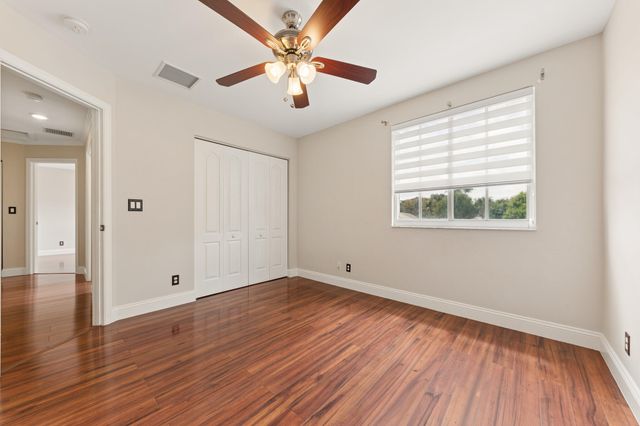 113 Canterbury Place, Royal Palm Beach, FL 33414