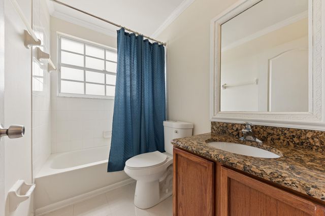 113 Canterbury Place, Royal Palm Beach, FL 33414