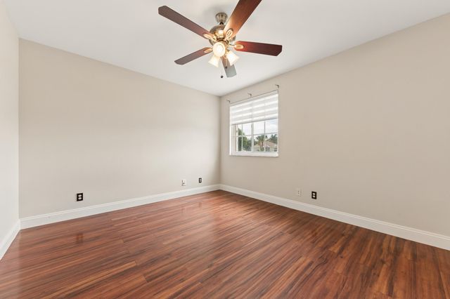 113 Canterbury Place, Royal Palm Beach, FL 33414