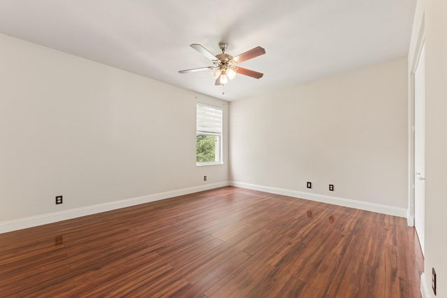 113 Canterbury Place, Royal Palm Beach, FL 33414