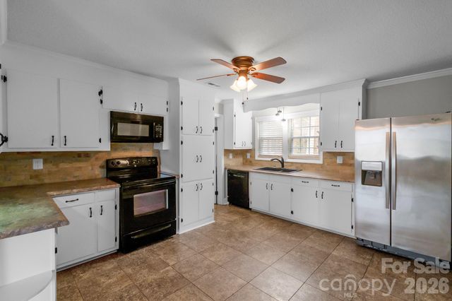 391 Phillipstown Road, Kershaw, SC 29067