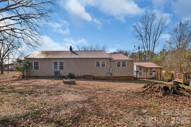 391 Phillipstown Road, Kershaw, SC 29067