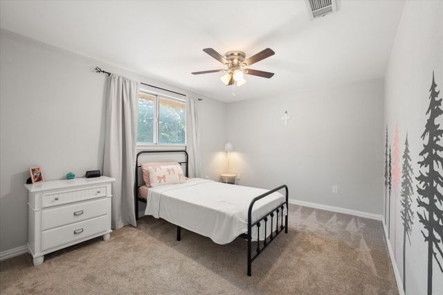 2402 Woodlawn Drive, Ennis, TX 75119