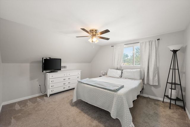 2402 Woodlawn Drive, Ennis, TX 75119