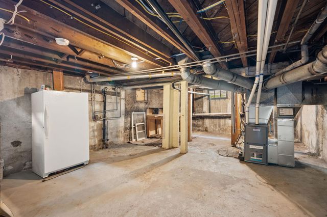 1223 W CLEVELAND Ave, Spokane, WA 99205