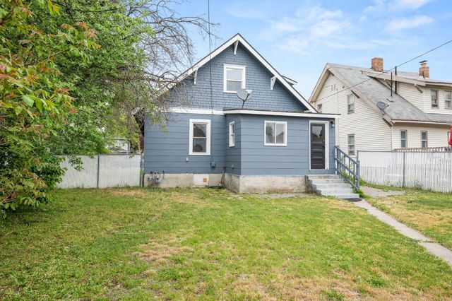 1223 W CLEVELAND Ave, Spokane, WA 99205
