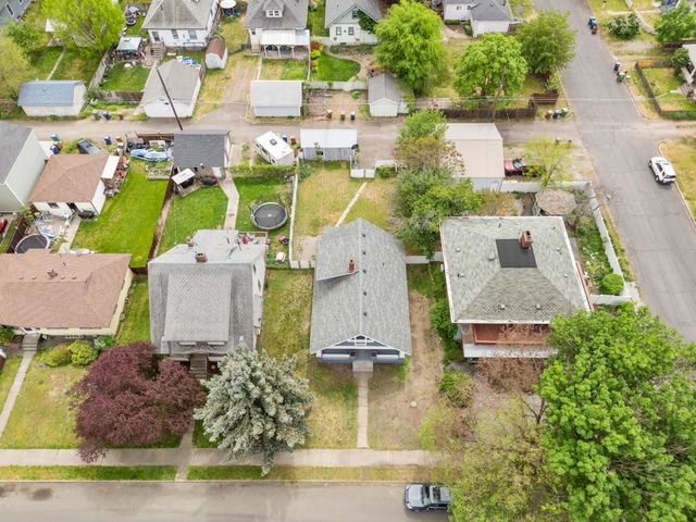 1223 W CLEVELAND Ave, Spokane, WA 99205