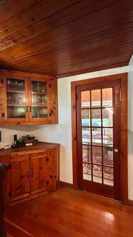 112 East Avenue, Burlington, VT 05401