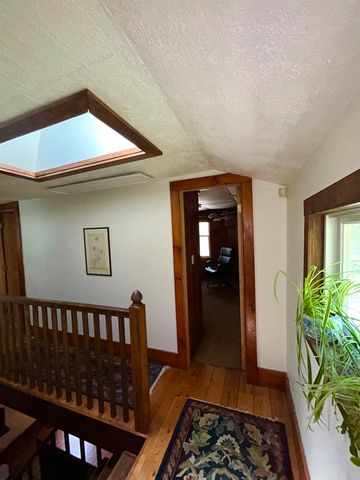112 East Avenue, Burlington, VT 05401