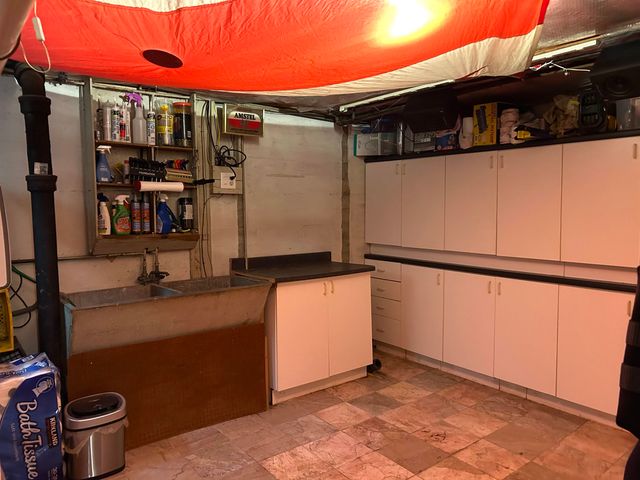 112 East Avenue, Burlington, VT 05401