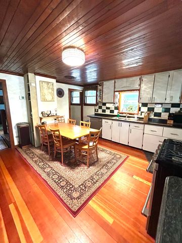 112 East Avenue, Burlington, VT 05401