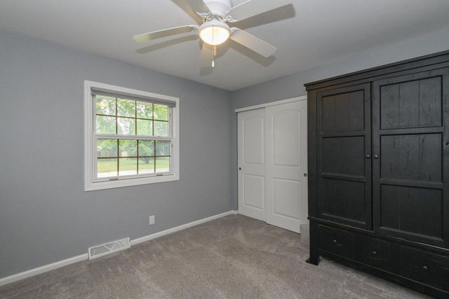 N110W15845 Catskill LANE, Germantown, WI 53022