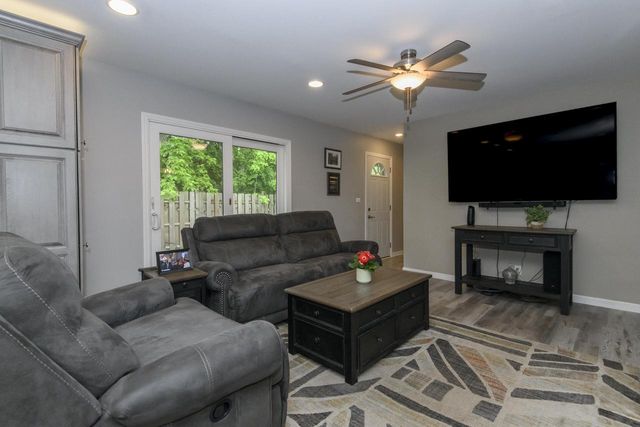 N110W15845 Catskill LANE, Germantown, WI 53022