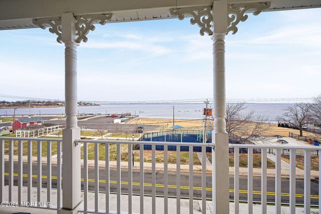 14 1st Street, Keyport, NJ 07735