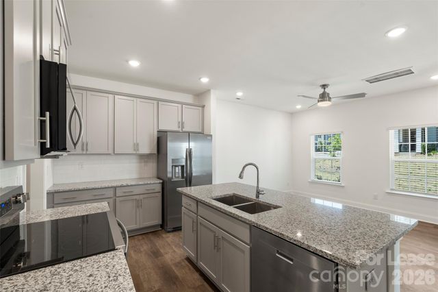 5009 Cherry Gum Court, Matthews, NC 28105