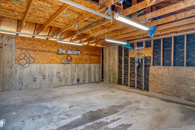 217 Carrizo Hill, Carrizo Springs, TX 78834