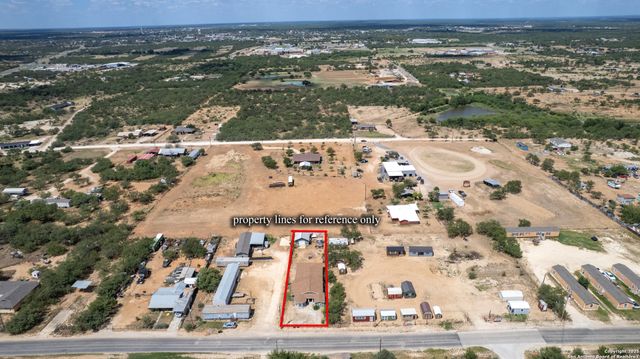 217 Carrizo Hill, Carrizo Springs, TX 78834