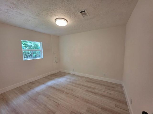 1305 Winchester Dr, Richmond, TX 77469
