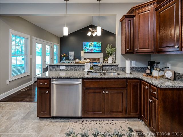 87 Brown Stone Drive, Lumberton, NC 28360