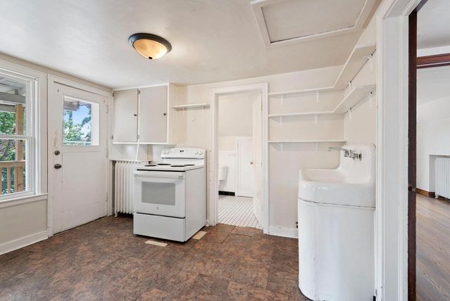 205 S OAKLAND STREET, Green Bay, WI 54303