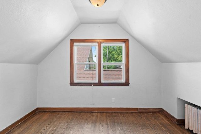 205 S OAKLAND STREET, Green Bay, WI 54303