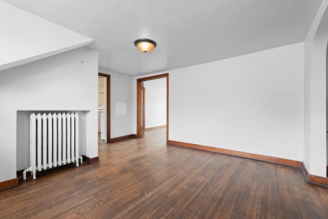 205 S OAKLAND STREET, Green Bay, WI 54303