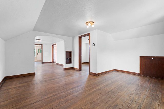 205 S OAKLAND STREET, Green Bay, WI 54303