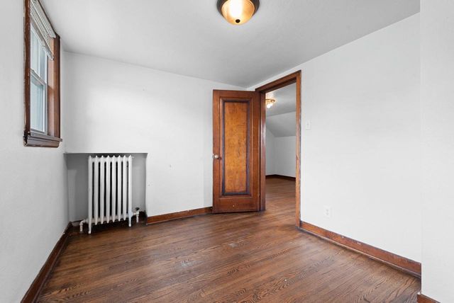 205 S OAKLAND STREET, Green Bay, WI 54303